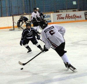 The Jasper Bantam Bearcats beat the Whitecourt Wolverines 6-0 and the Forst Saskatchewan Rangers 6-5 last weekend. Photo - P. Clarke. 