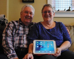 Tom and Helen Stolfa receieved a $400 cheque from the Jasper Lions Club to help purchase a new Ipad that will help Helen read. P. Clarke photo.