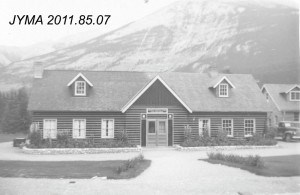 A picture of the front door of the Jasper National Park fish hatchery in 1952. Jasper-Yellowhead Museum and Archives photo. 