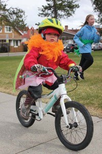 About 120 people participated in the fourth annual J9 Sparkle Run, May 13. P. Clarke photo.