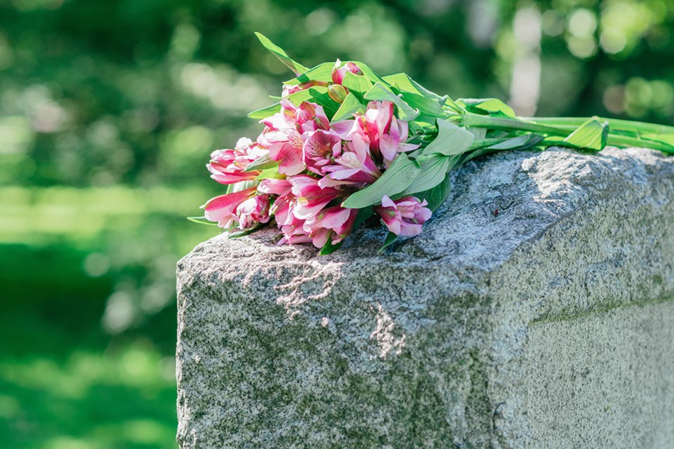 cemetery-1591-adobe-stock