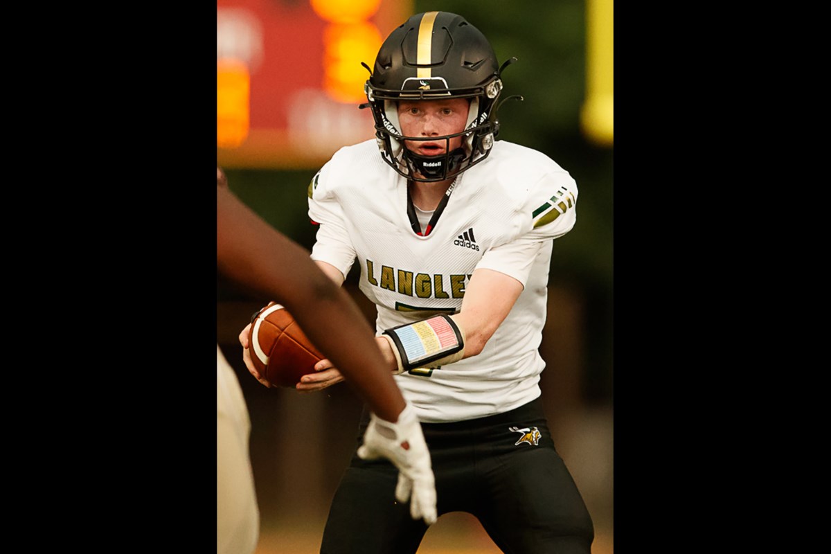 Madison Marshall Football Teams Improve To 3 0 With Big Wins Gazette football-teams-1960s