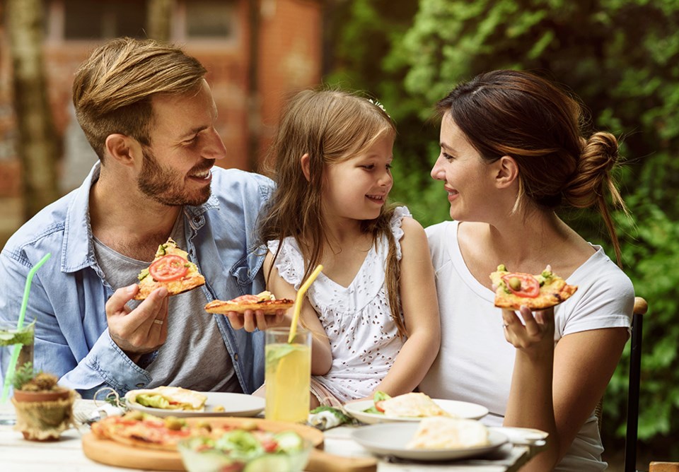 outdoor-dining-1051