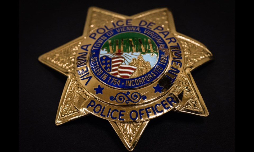 vienna-police-department-badge