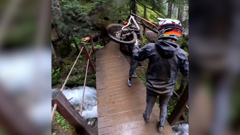 bike-whistler-fight