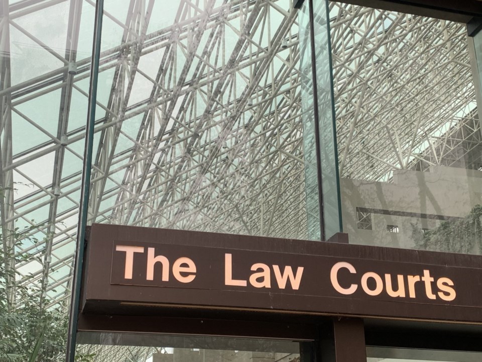 vancouver-law-courts-door