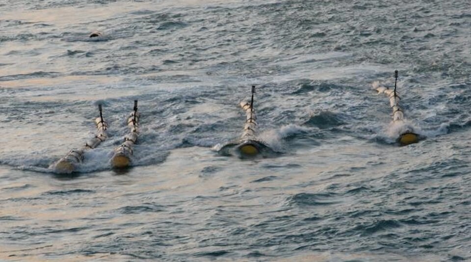 hydrophone-earthquake-detection