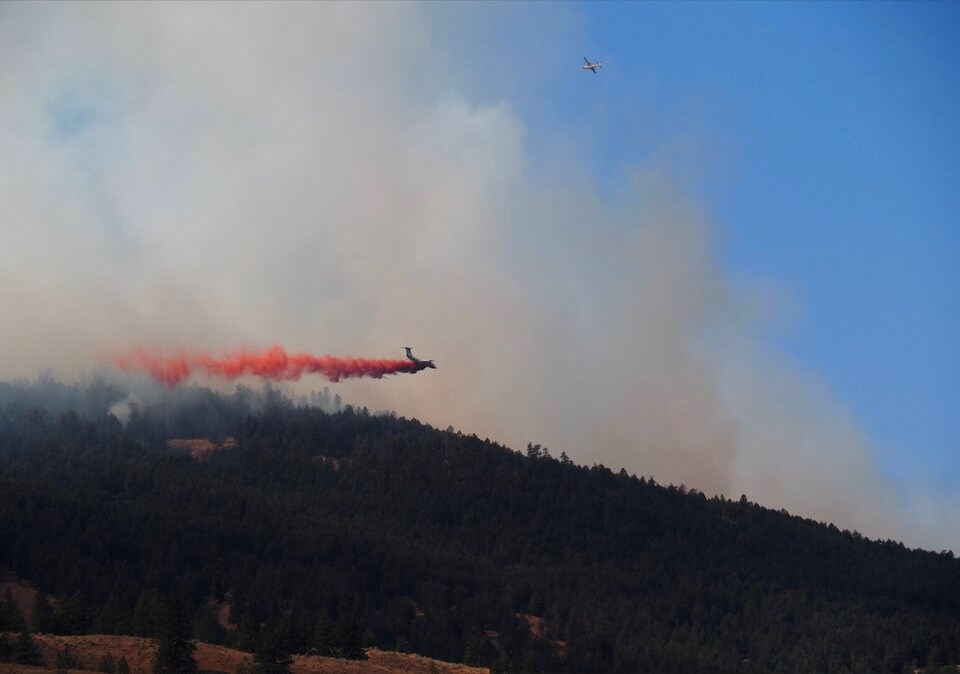 waterbomber-near-twin-lakes