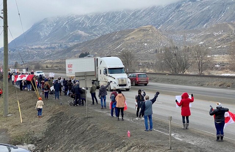 commercialtruckconvoy