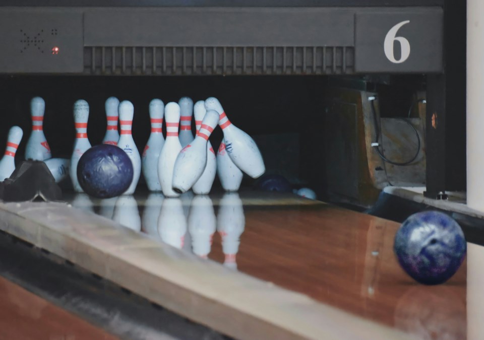 bowlingpinsstrike