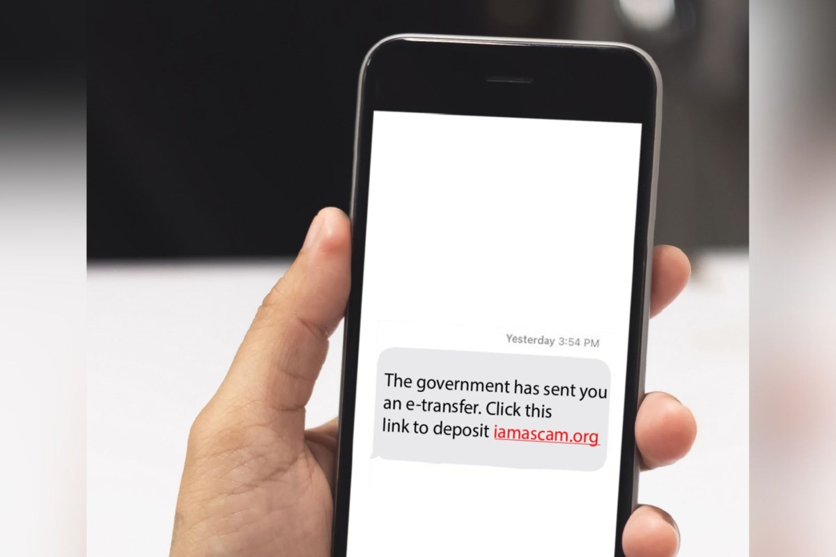 <div>A 'tsunami' of cellphone scams is hitting Canadians</div>