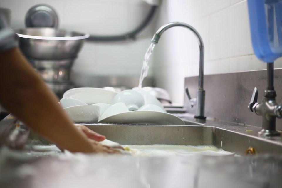 dishwasherwomanstock