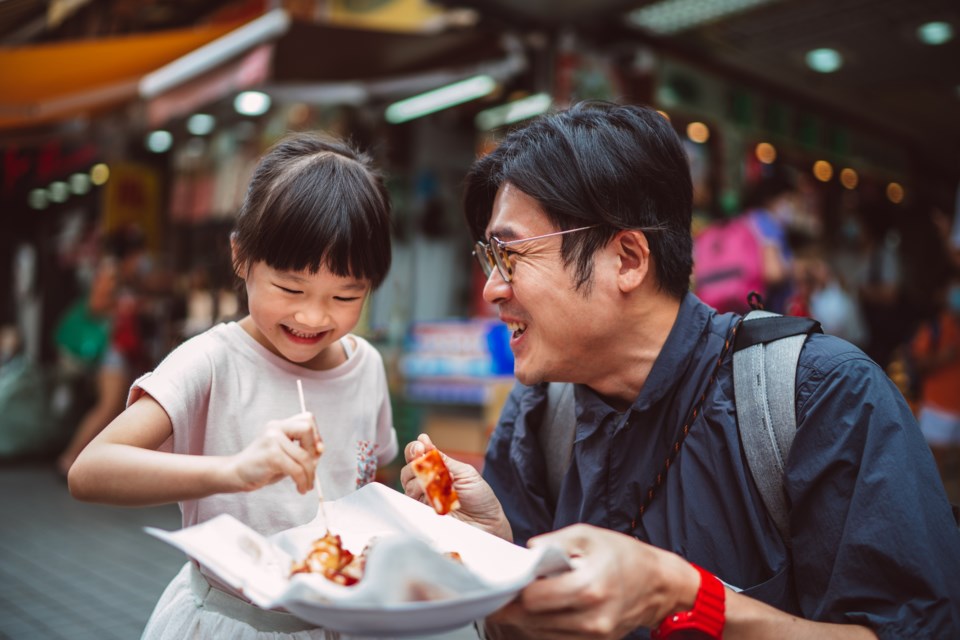 familyenjoyingfood