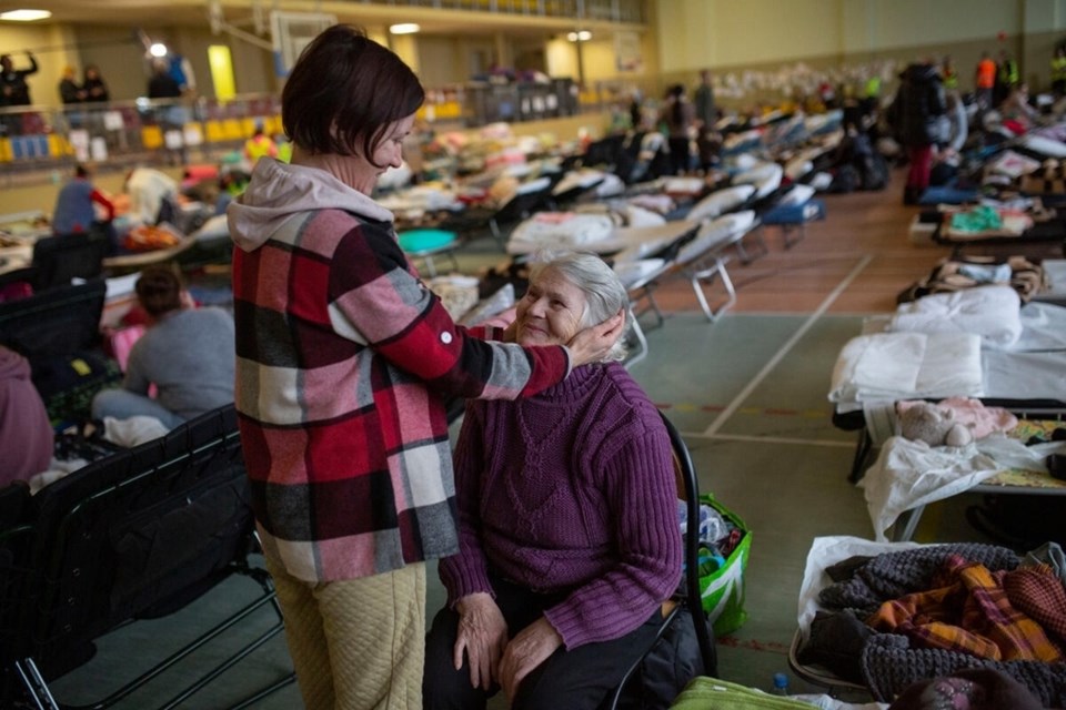 Poland-High-Commissoiner-visits-Medyka-Polish-border-crossing-and-reception-centre-1