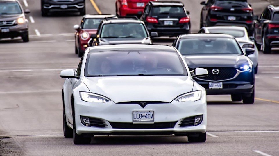 tesla-traffic-cc