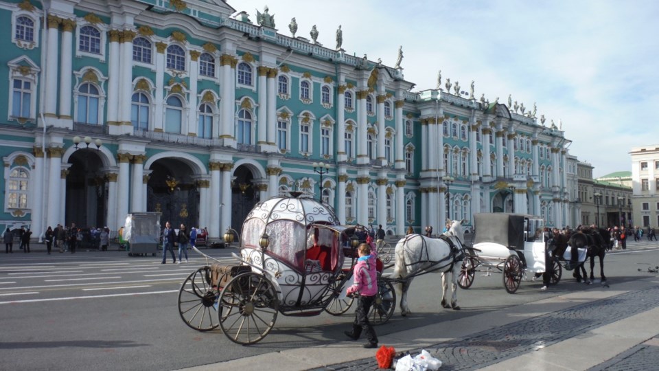 winterpalace-carriages