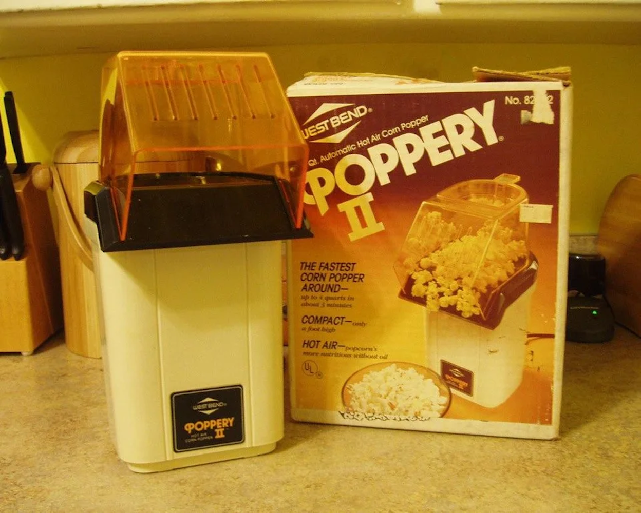 Retro popcorn maker