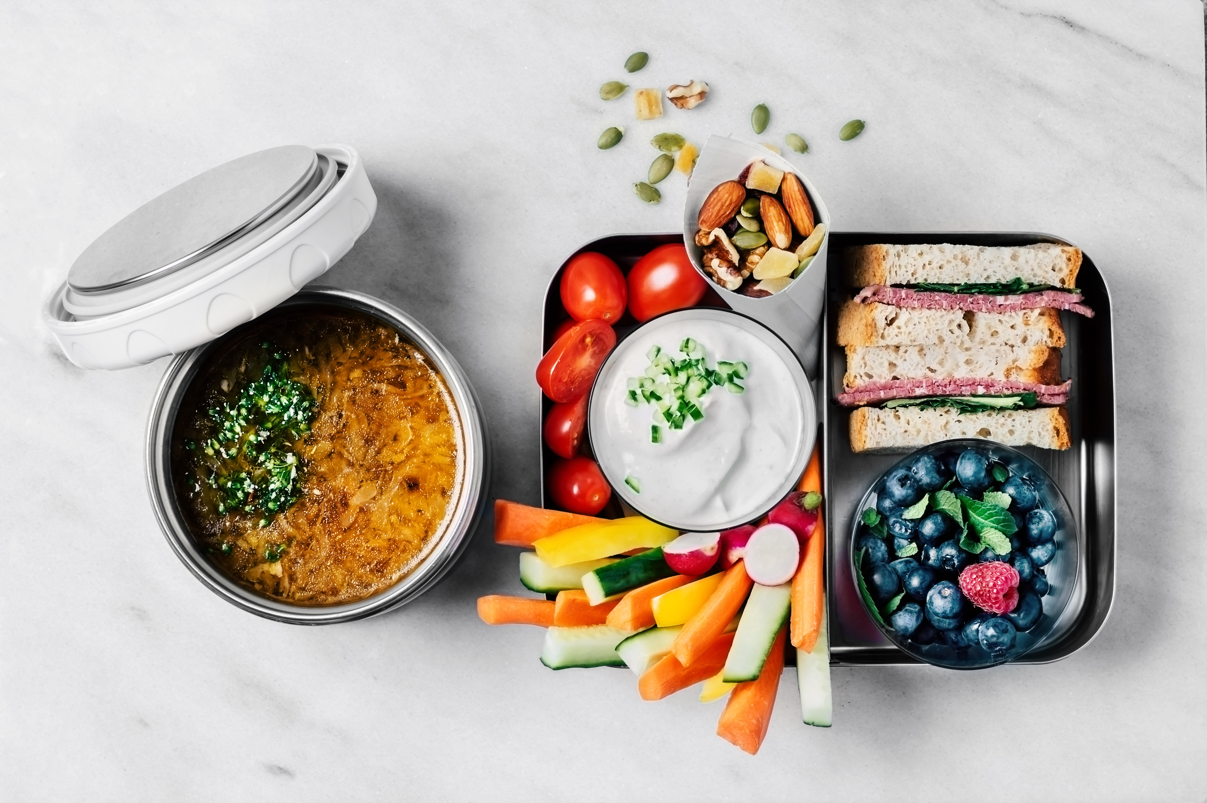 This Crock-Pot lunch warmer is a soup season essential - Pique