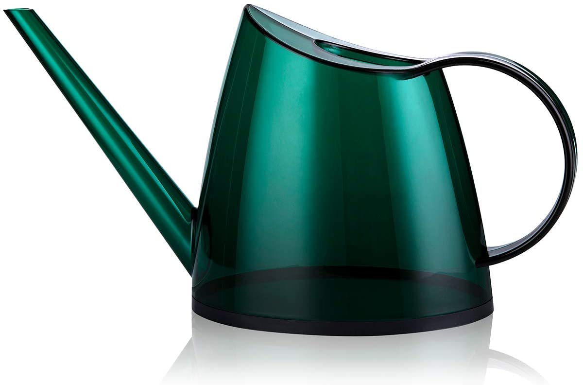 Fusolo modern watering can.