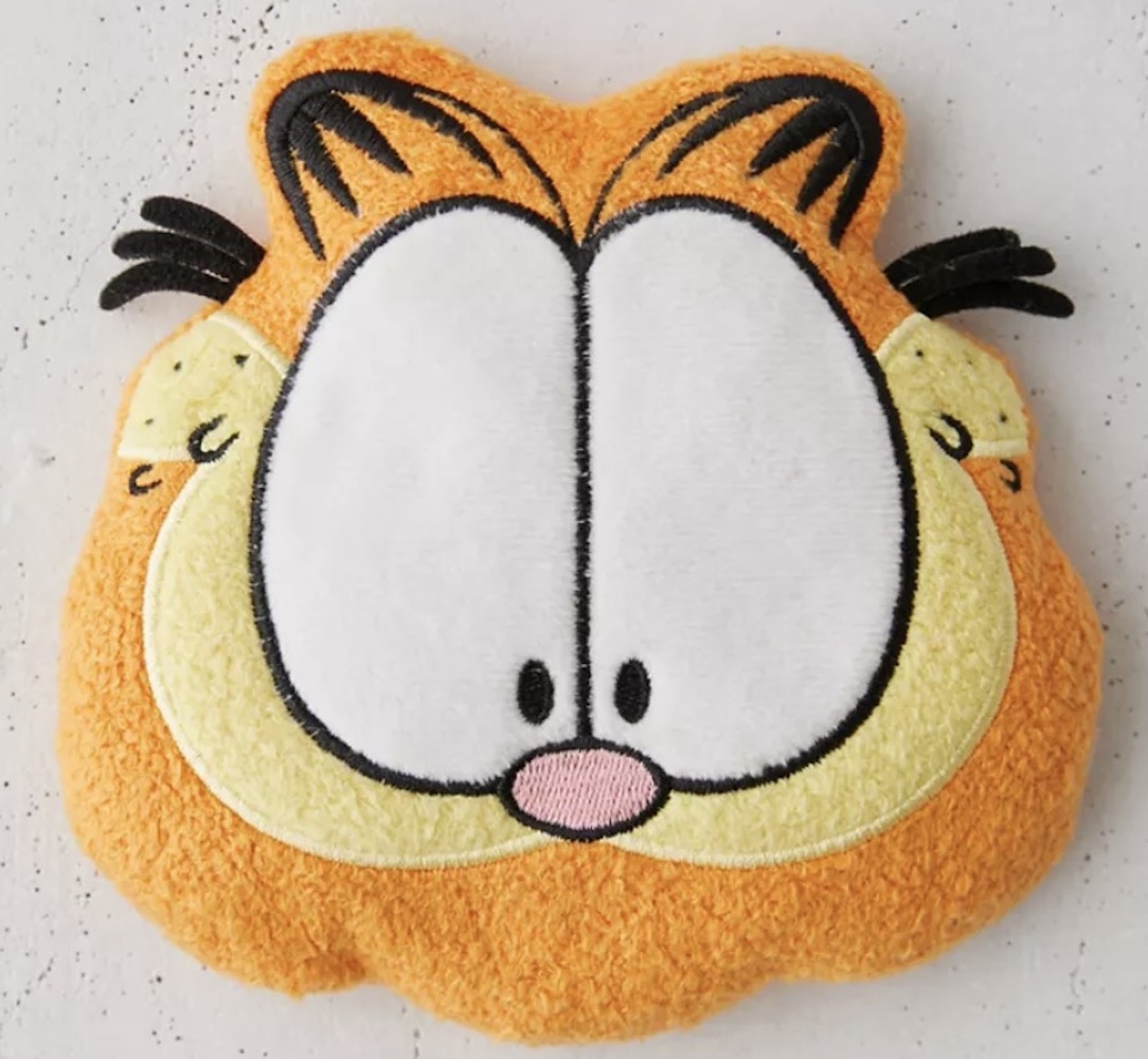 Garfield plushie