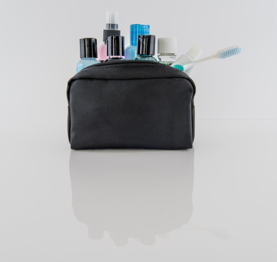  krisblackphotography toiletry kit