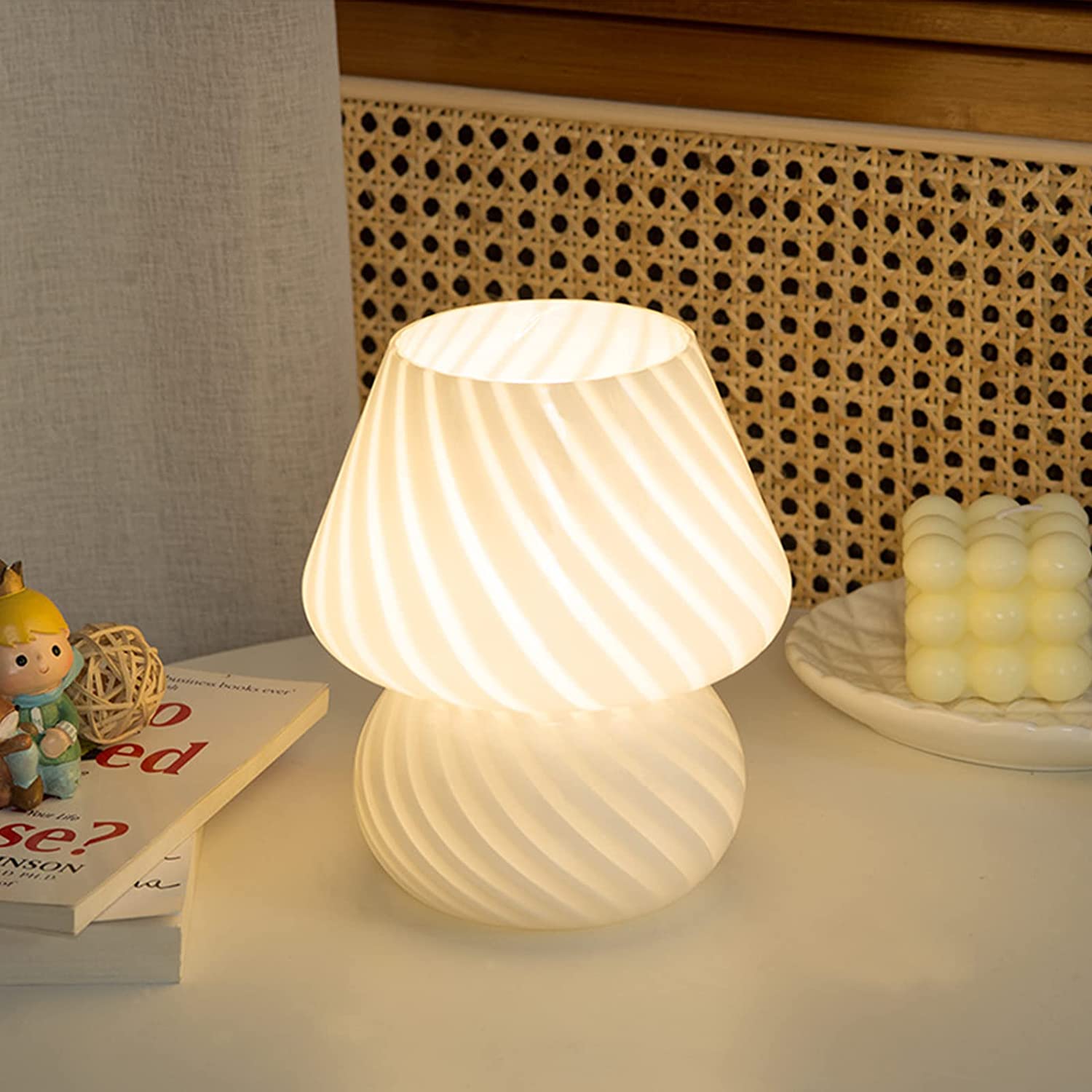 Mushroom lamp