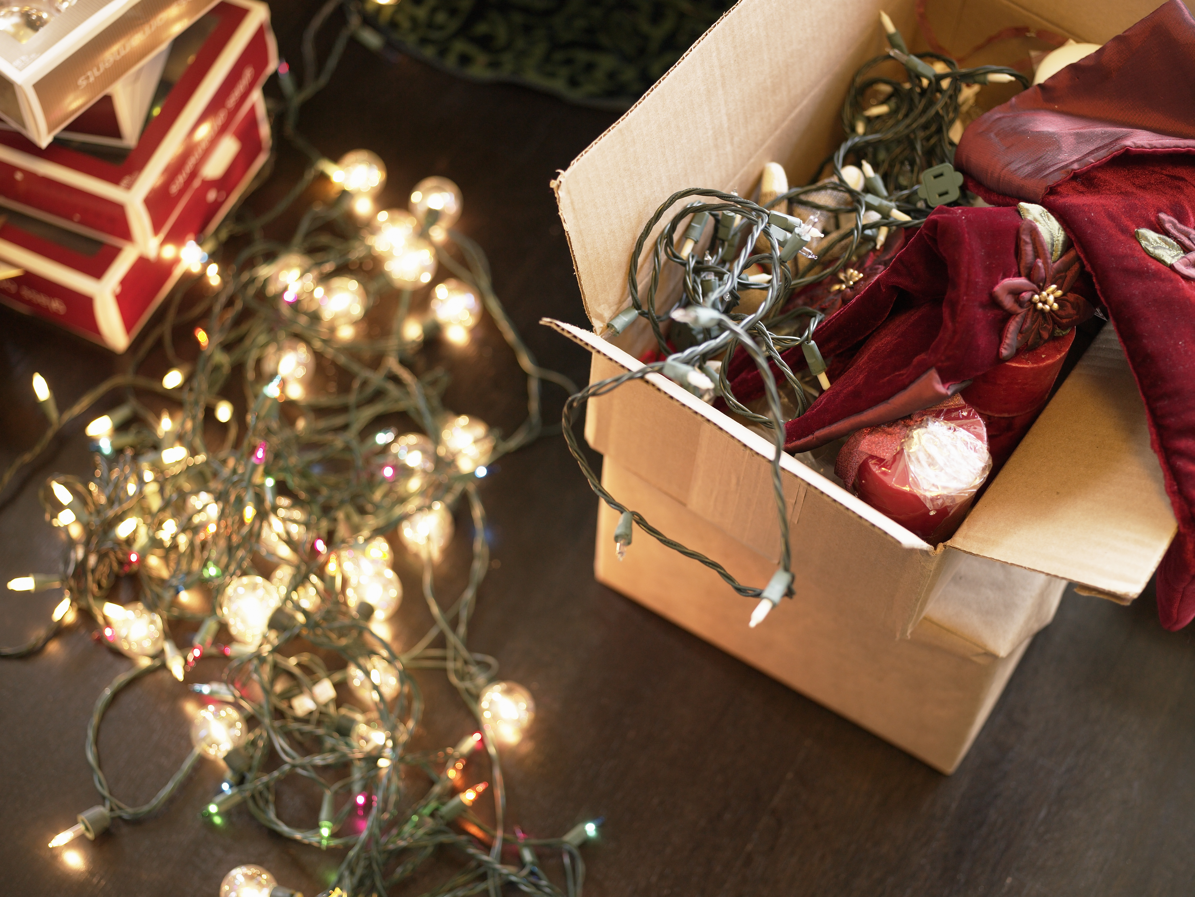 How to Organize and Store Christmas Decorations