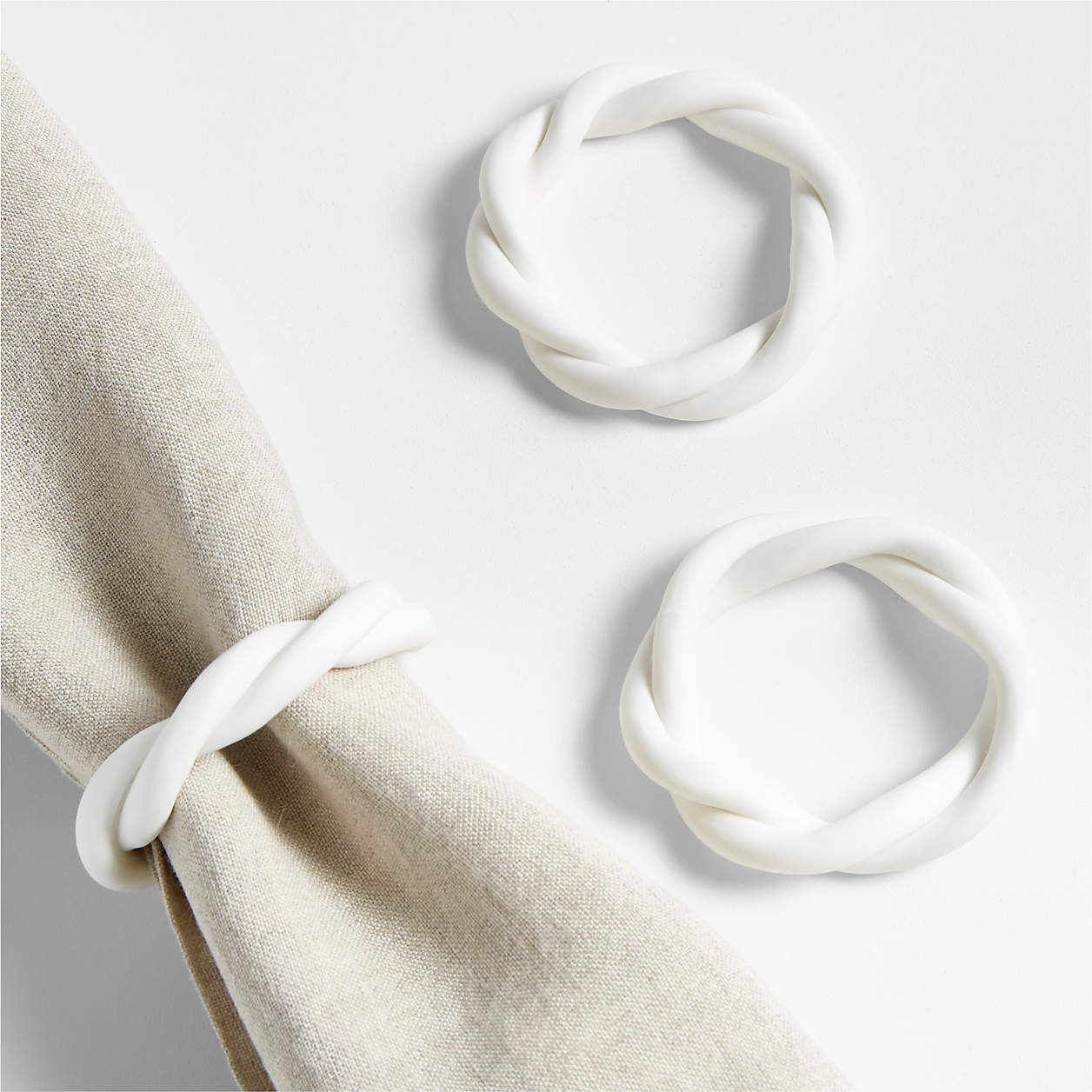 Woven napkin rings. 