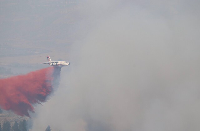 wildfire plane