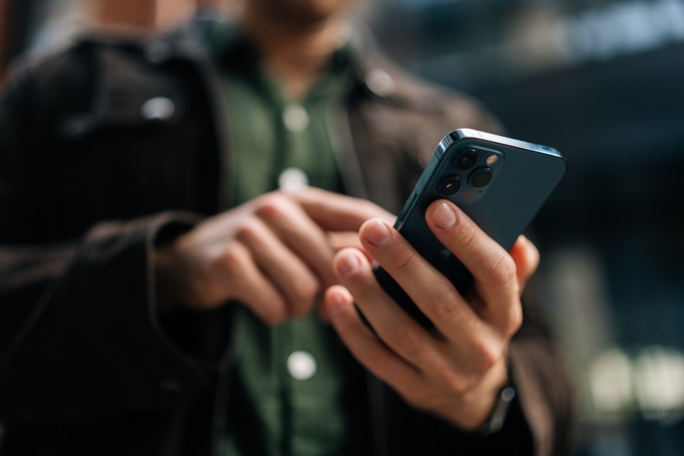 cellphonegettyimagesmario