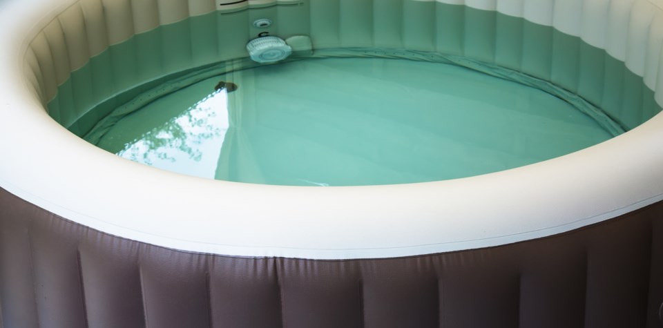 inflatablehotub