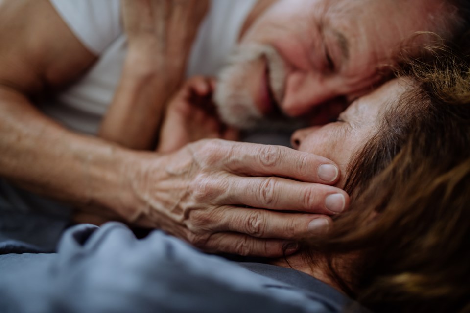 seniorcoupleinbed