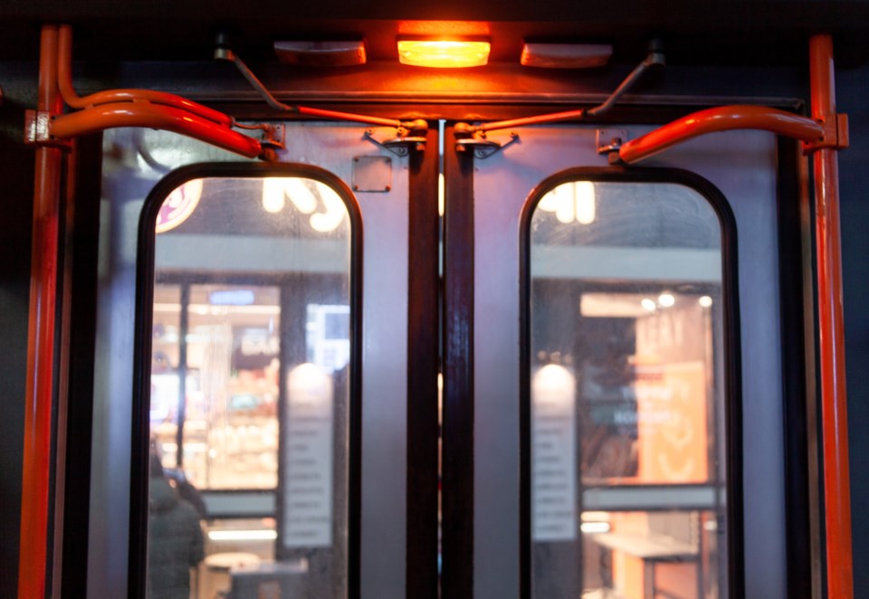 Traindoorsinukraine