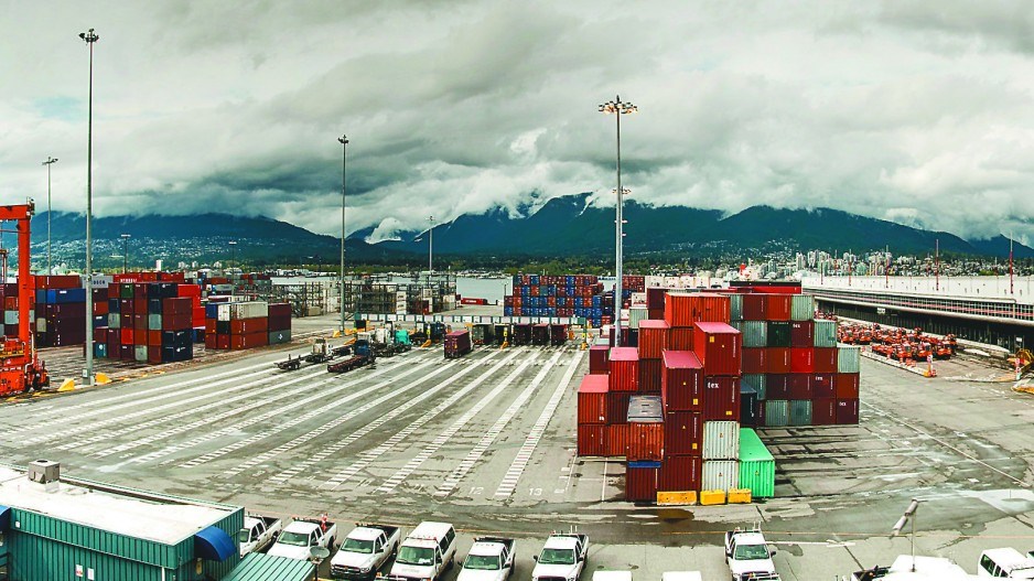 1366-outlook-container-port