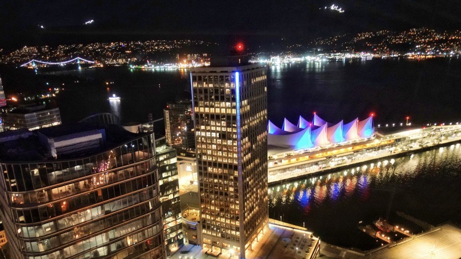200granvillestreetatnight-andersfalk