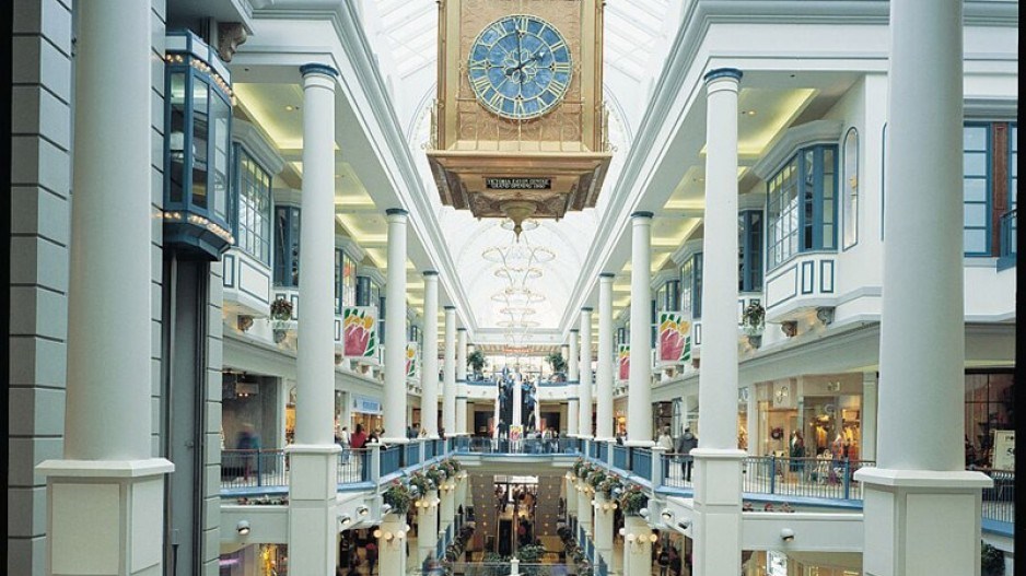 2thebaycentrevictoria_interior