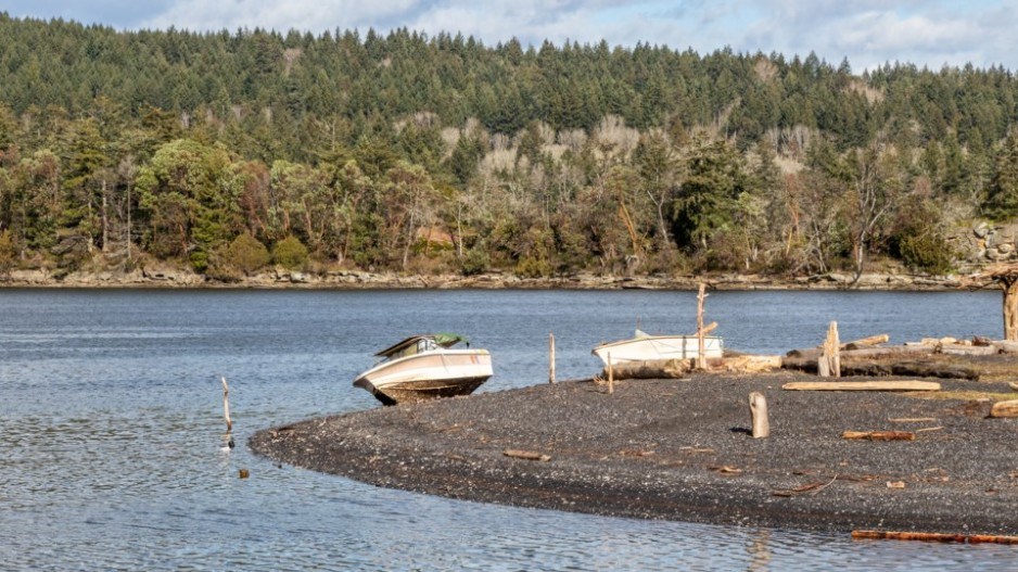 abandonedboatslynmc42k-istock-getty-imagesplus-gettyimages