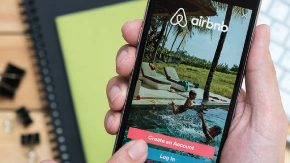 airbnb_credit_arthurstock_shutterstock