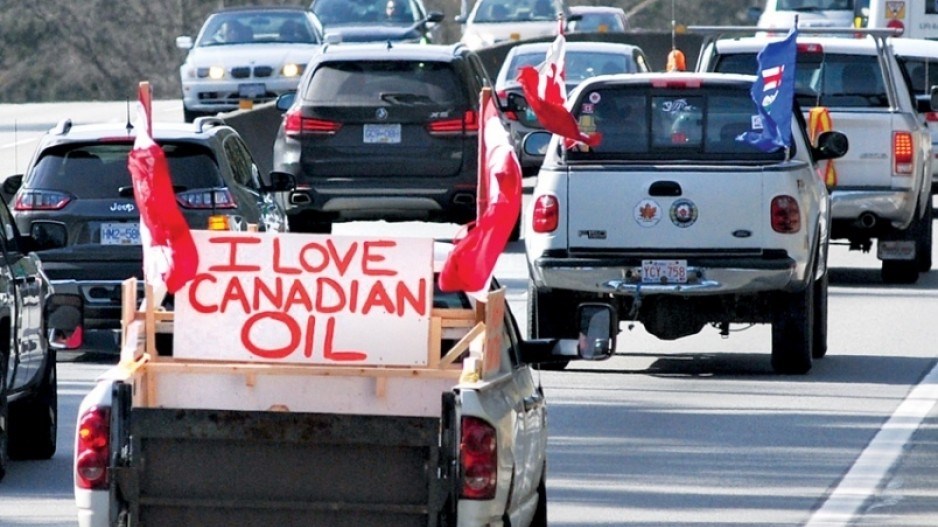 canadian-oil-pipeline-rally-convoy