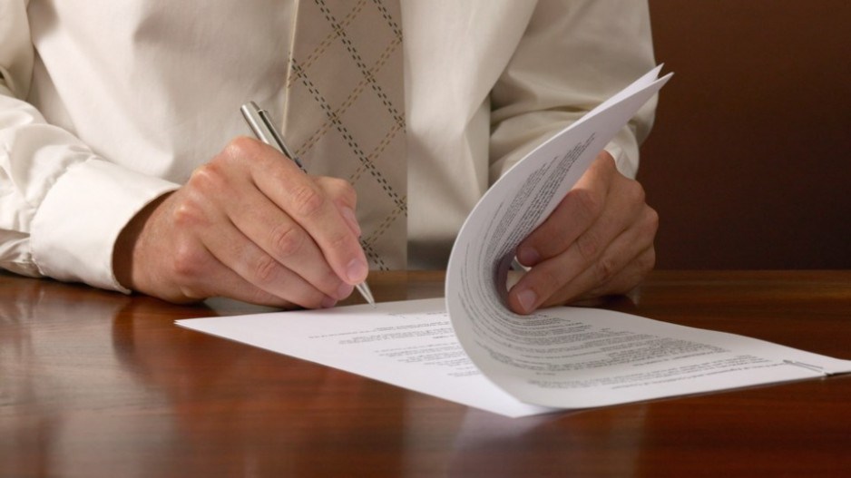 contract-signing-creditricharddrury-stone-gettyimages