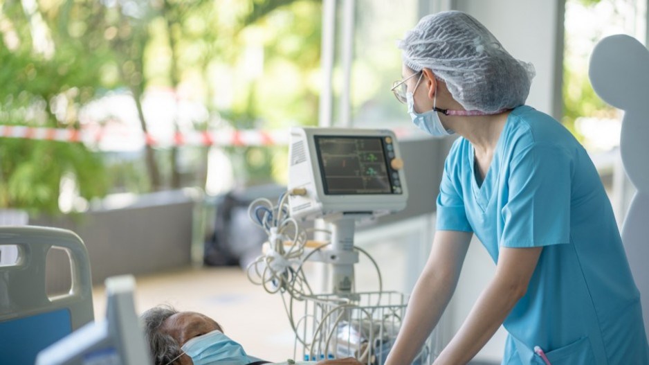 covid-hospital-getty-images-travel-couples