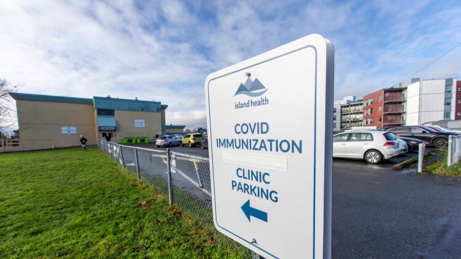 covid-vaccine-clinic-creditdarrenstonetimescol