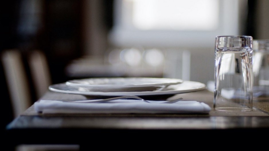 dining-plates-creditcindyloughridge-gettyimages