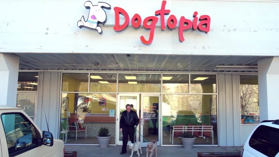 dogtopia_-_store_front1