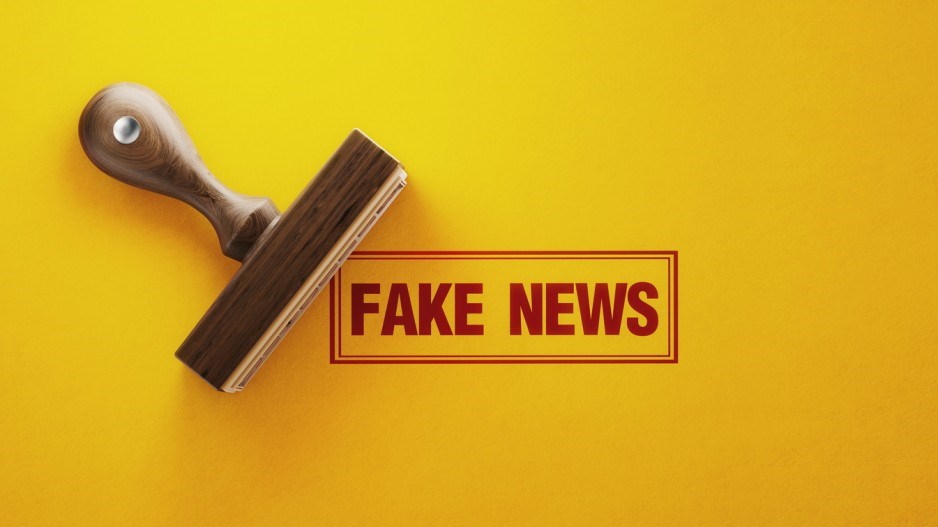 fakenews-microstockhub-istock