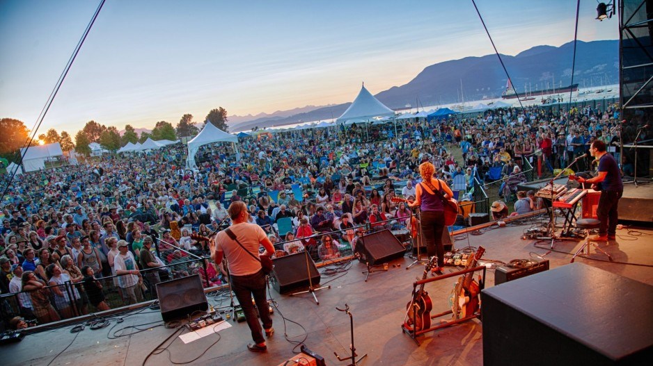 folkfestival1submitted