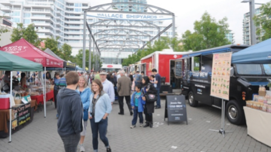friday_night_market_shipbuilders_square