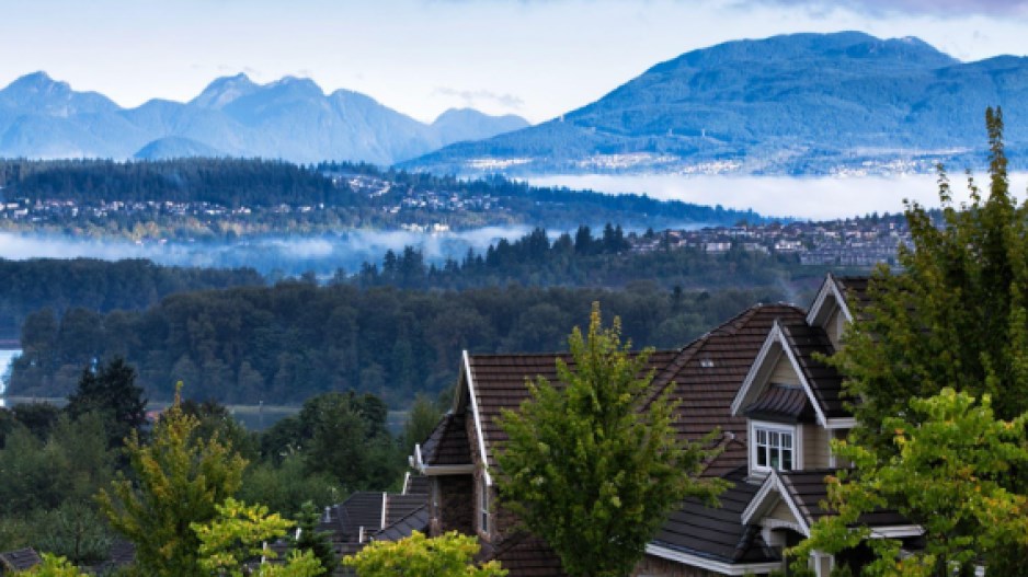 houses-water-view-credit-leonueplus-gettyimages