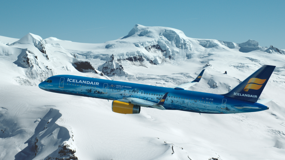 icelandair_plane