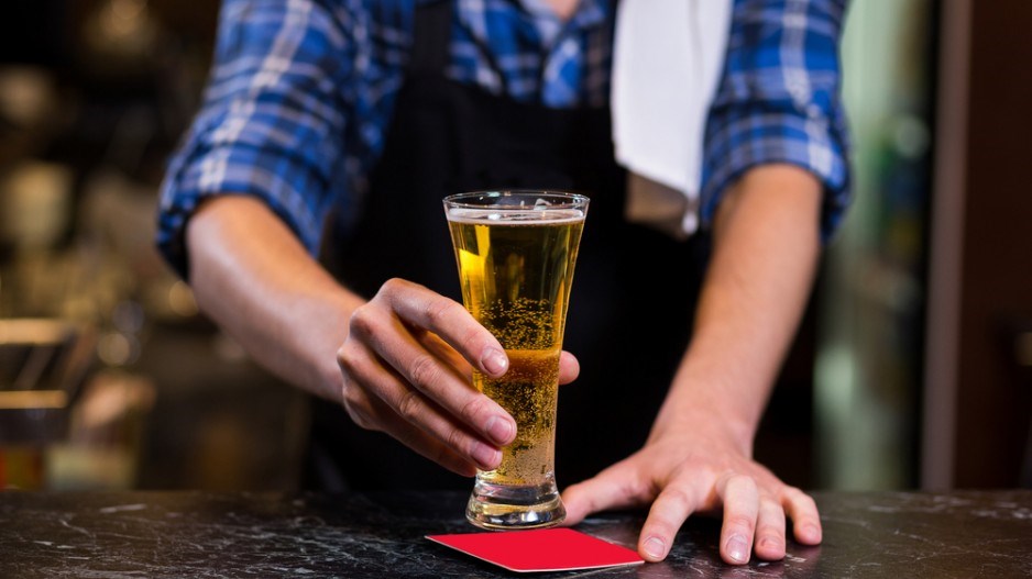 liquorserverbartenderbeershutterstock